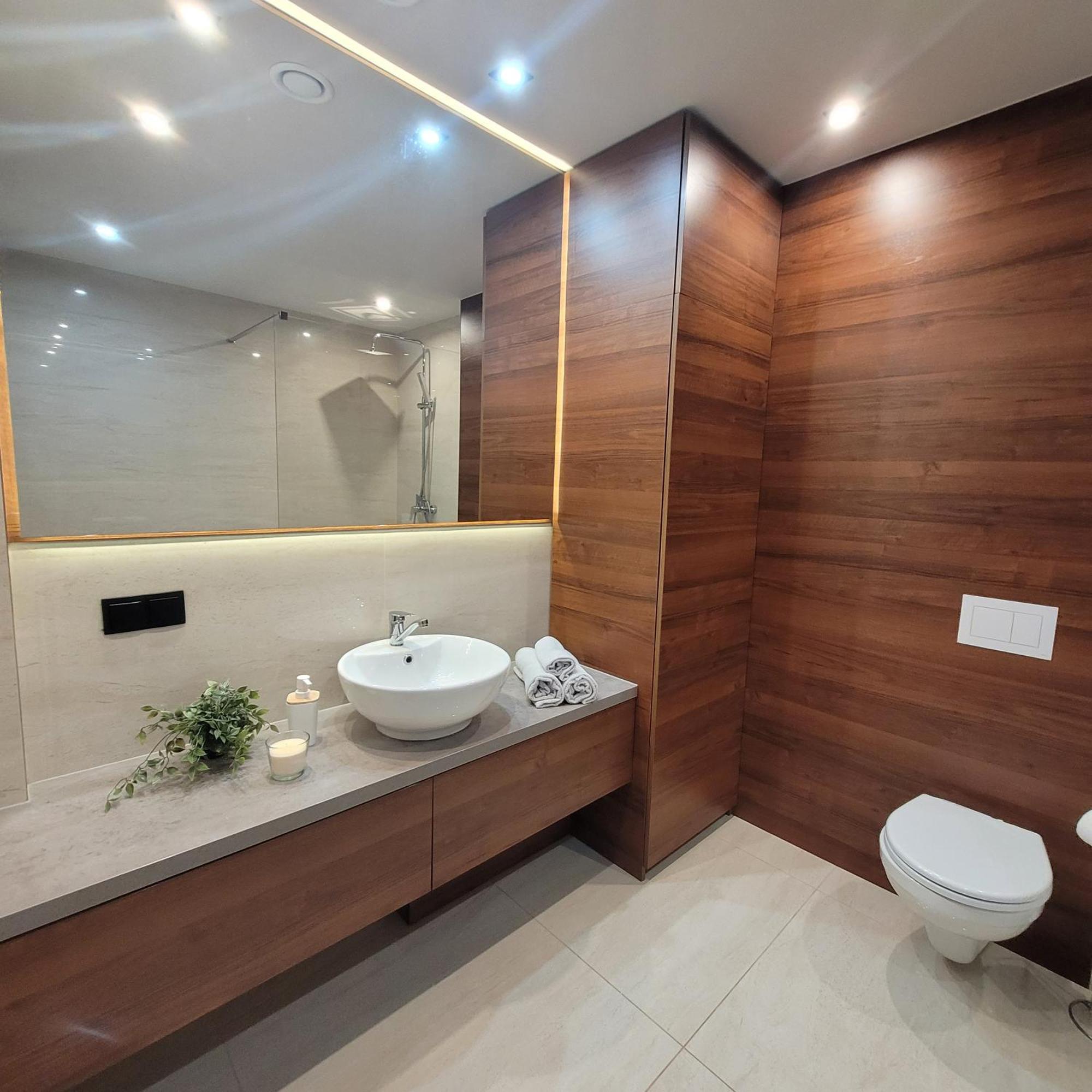 Niron Apartament Kapucynska Pila Luaran gambar
